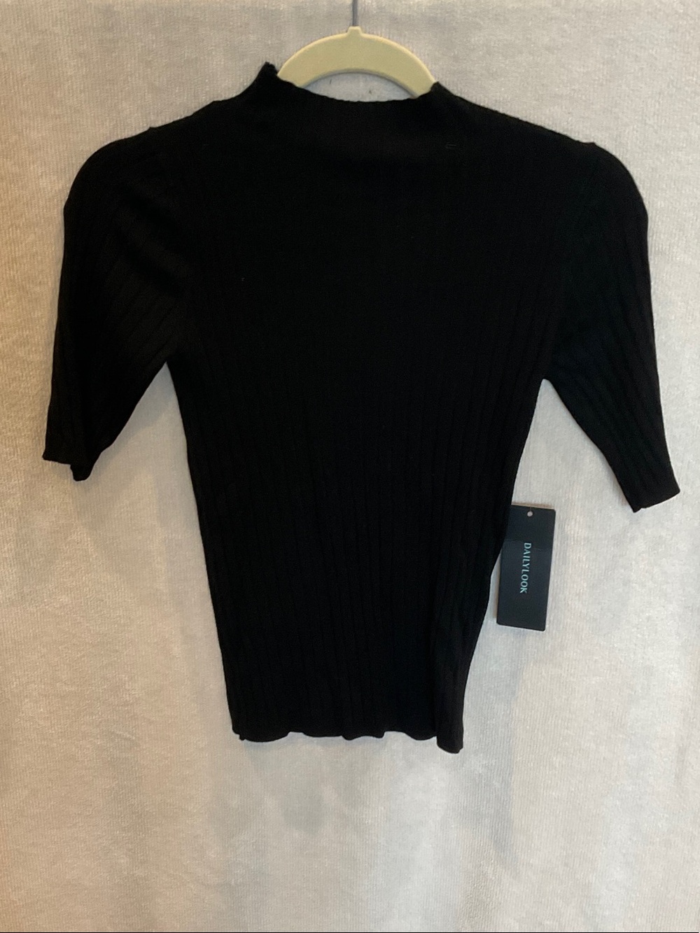 Dynamite Black Ribbed Short-Sleeve Mock Neck Top